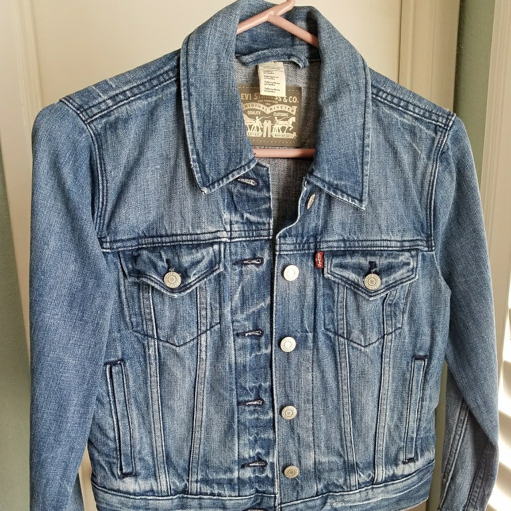 Levis Jacket - Picture 2 of 4